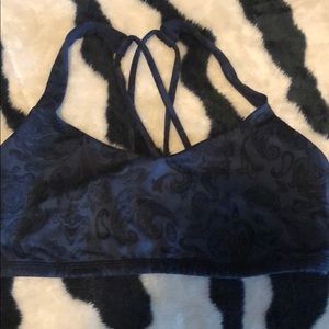 Lululemon sports bra
